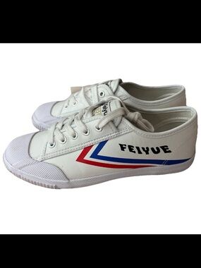 Feiyue 1920 Low Top Sneakers White Red Blue NWT Unisex Size 8W/6M Minimalist